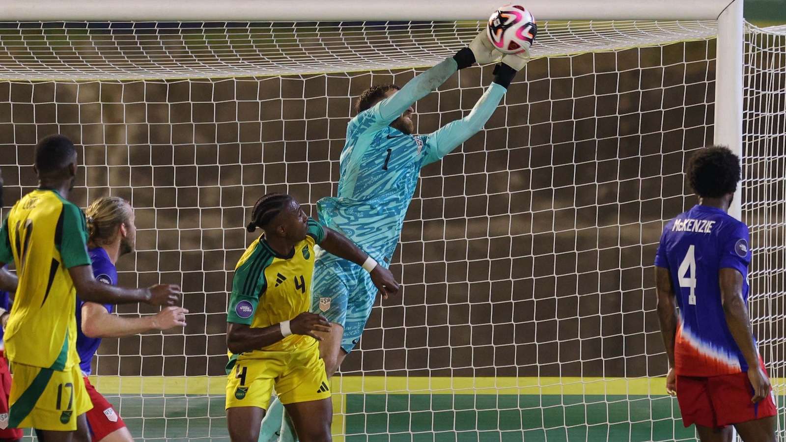 球员们在场 球员们在场